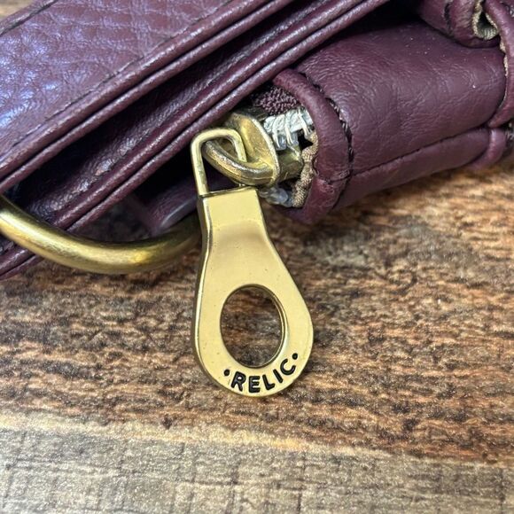 Multi Color Relic Women's Crossbody Bag, 11'x11", Faux Leather - Picture 7 of 14